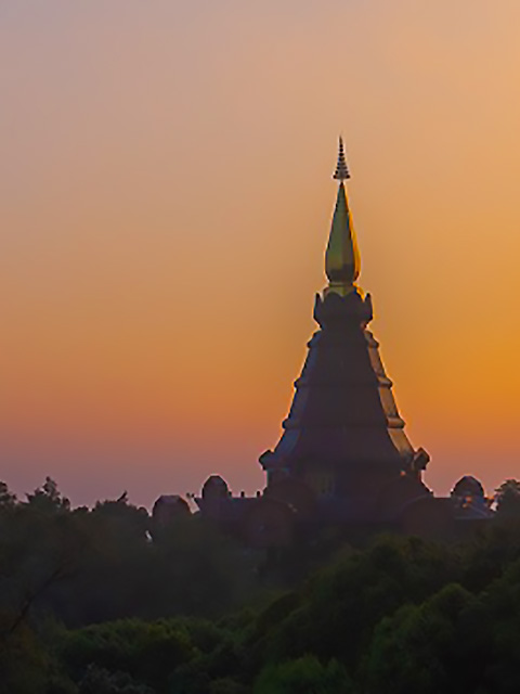 Crop-Doi_Inthanon_at_sunset