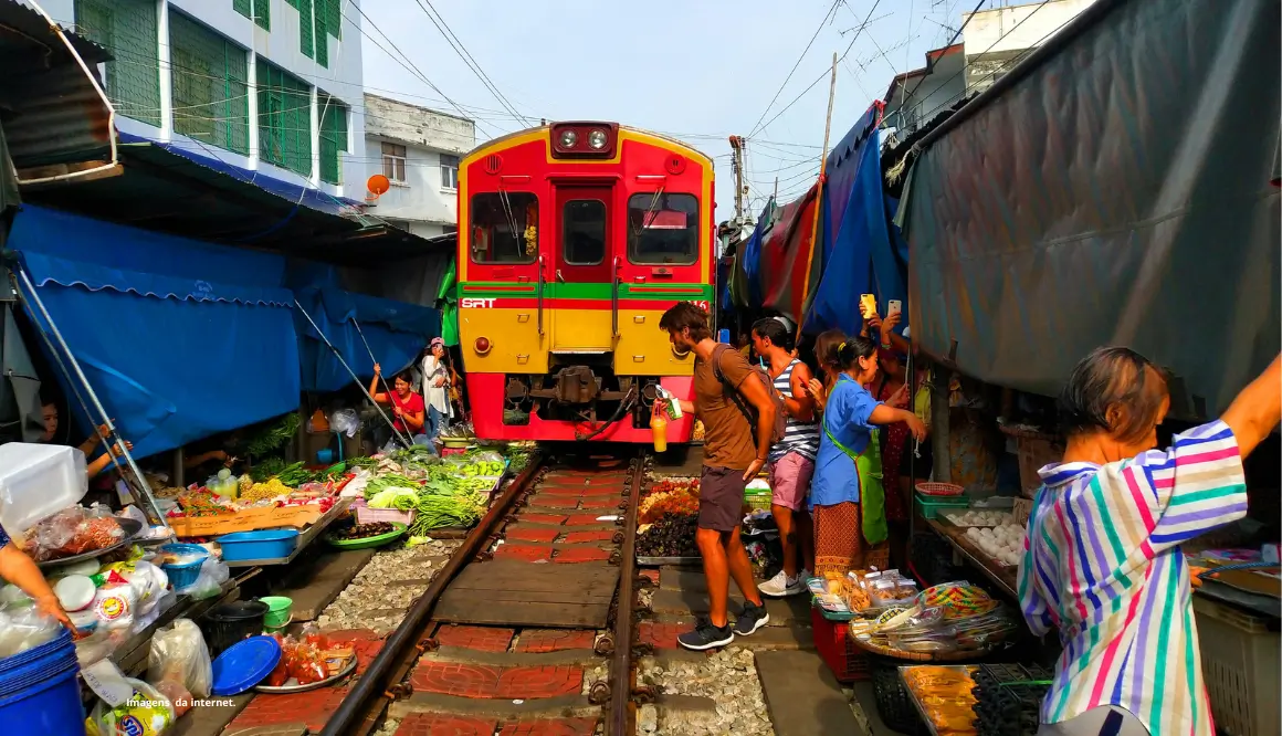 Maeklong Railway tour (2)