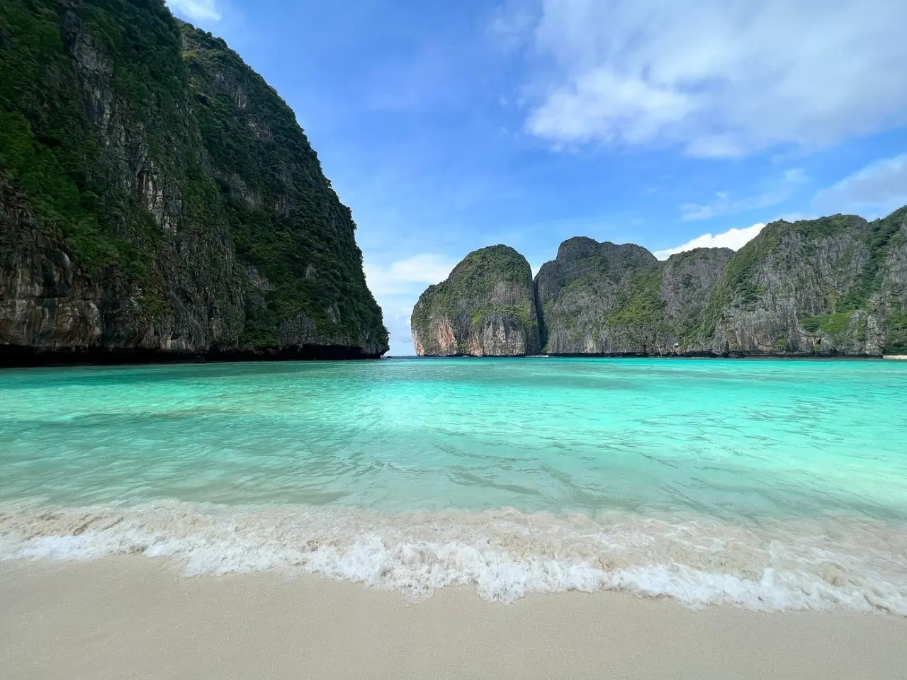Tour Phi Phi and Maya Bay