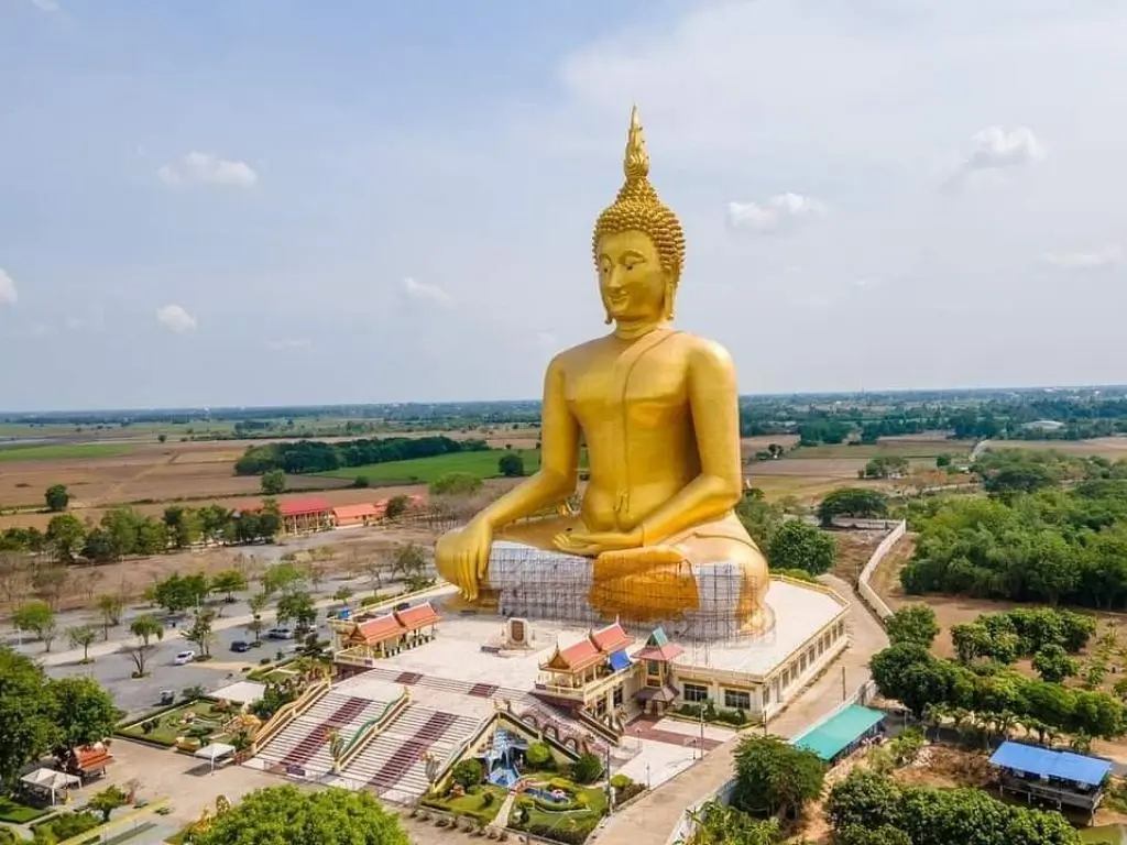 Wat Muang ang Ang Thong (2)